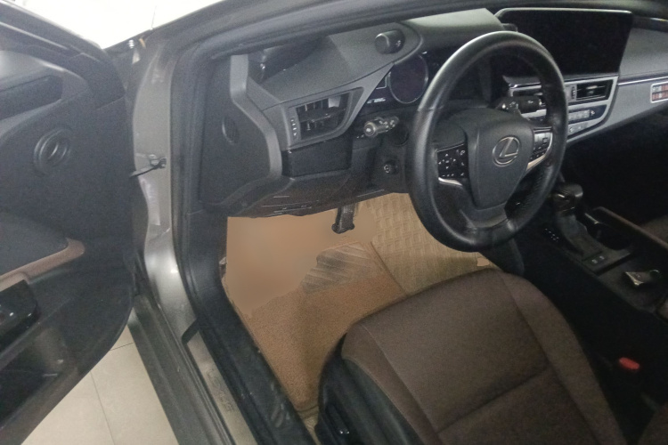 雷克萨斯ES 2022款 260 卓越版中控内饰7003