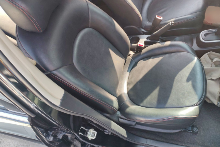 日产 轩逸 2012款 经典 1.6XE 自动舒适版局部细节41