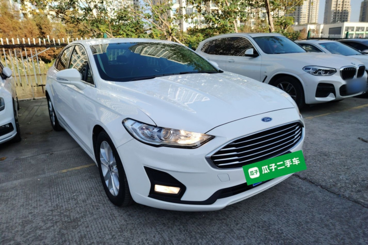 福特 蒙迪欧 2020款 EcoBoost 180 时尚型车身外观3