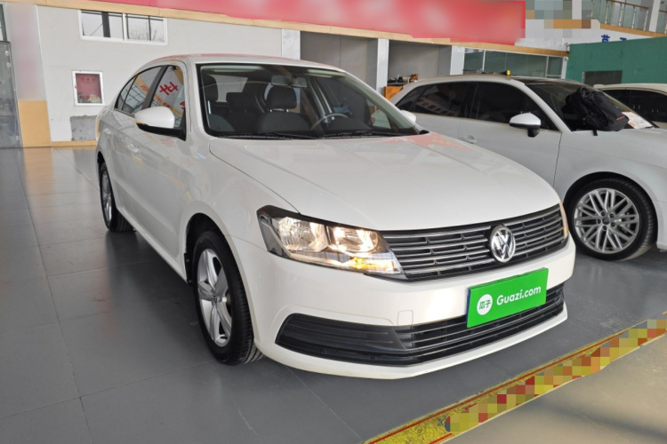 大众 朗逸 2017款 1.6L 手动风尚版车身外观3