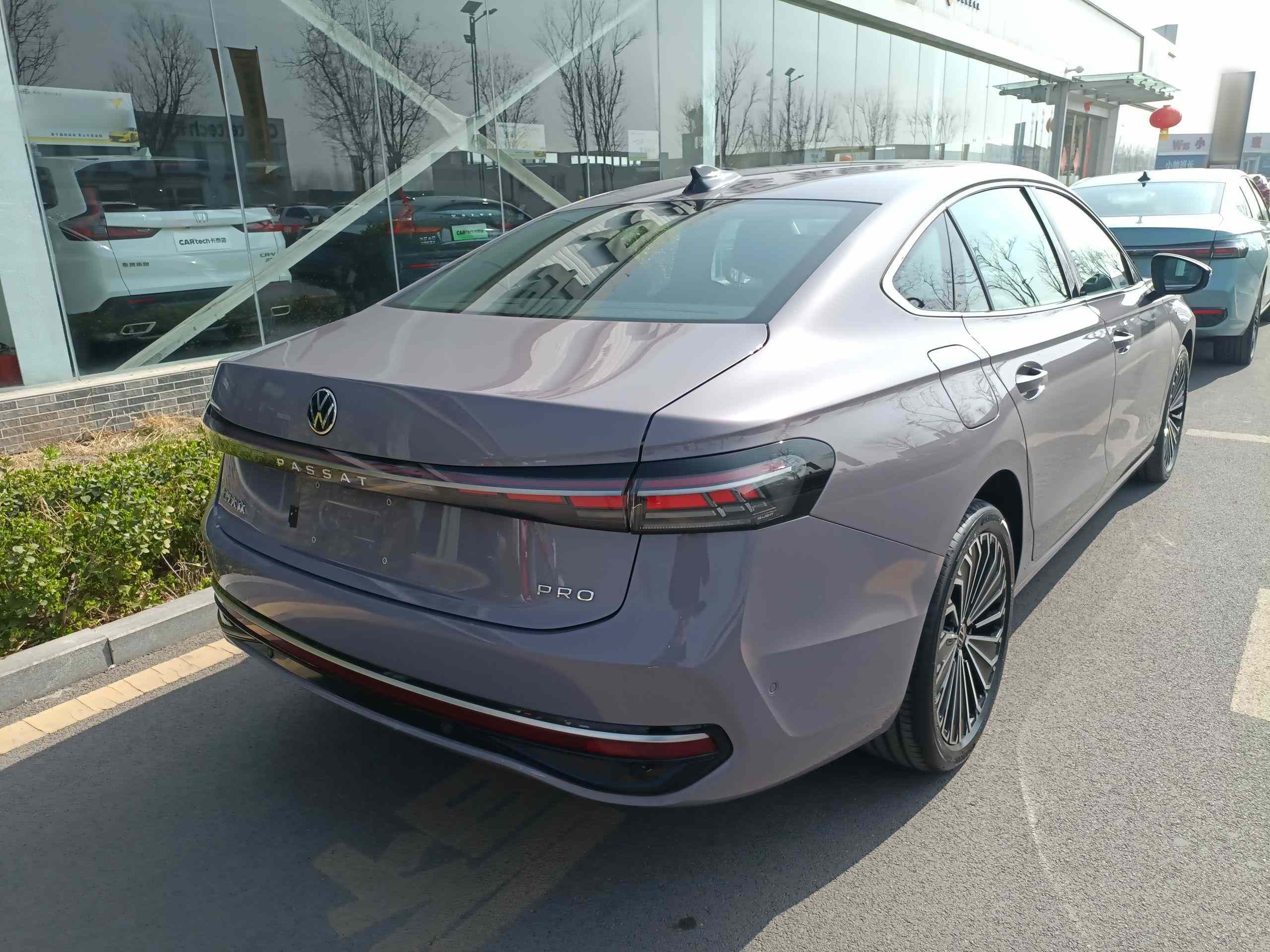 大众 帕萨特 2025款 Pro 380TSI 龙尊版(4)
