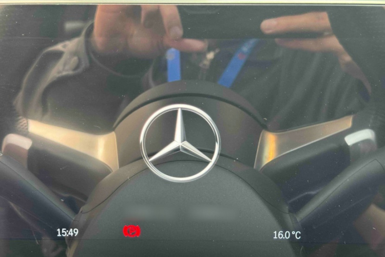 奔驰GLC 2023款 改款 GLC 260 L 4MATIC 豪华型 5座中控内饰7008