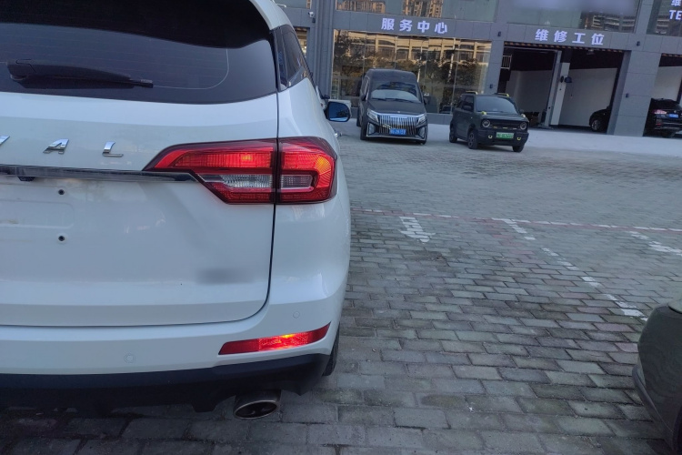 哈弗M6 2017款 1.5T 自动两驱精英型车身外观9