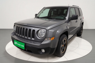 Jeep 自由客 2014款 2.4L 豪华导航版