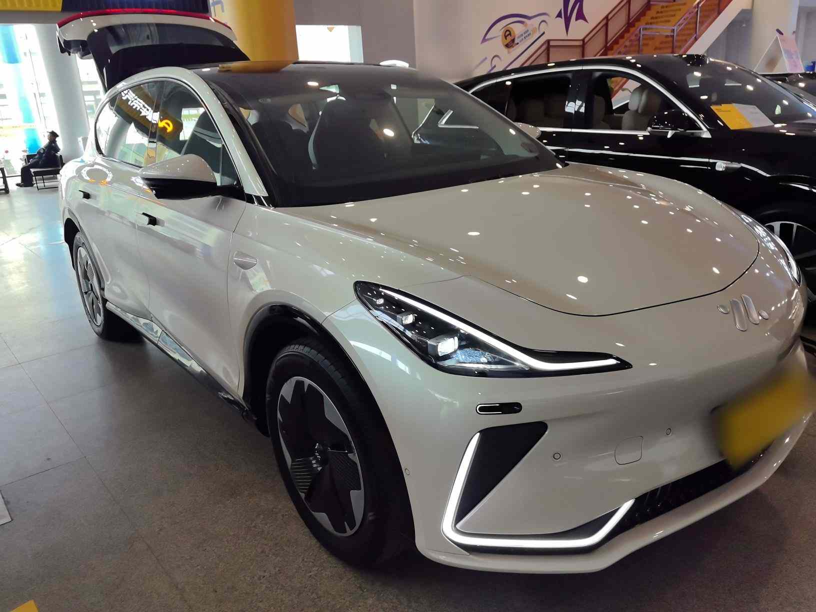 智己汽车 智己LS7 2023款 77kWh Urban Fit Pro后驱版(5)