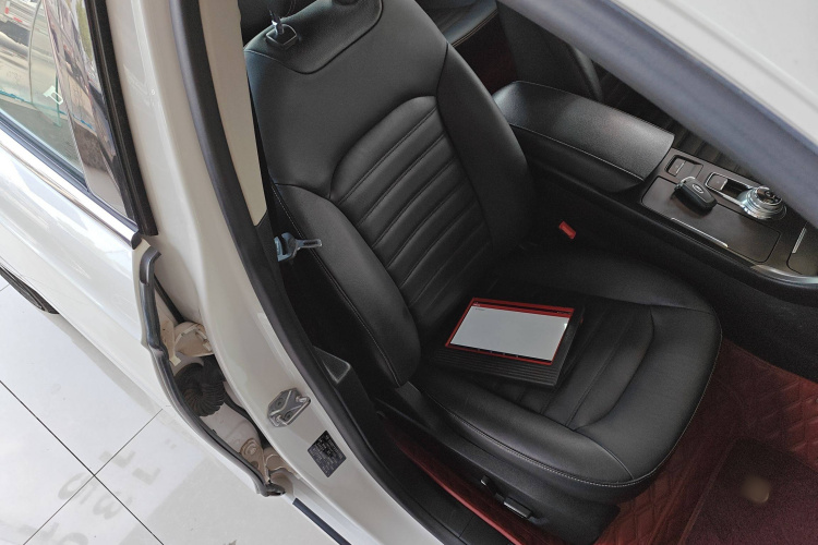 福特 蒙迪欧 2018款 EcoBoost 180 时尚型局部细节41