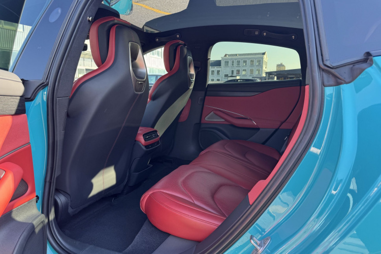 小米汽车 小米SU7 2024款 四驱超长续航高阶智驾Max版中控内饰7005