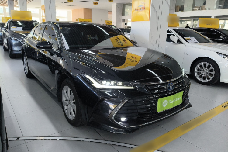 丰田 亚洲龙 2023款 双擎 2.5L 进取版车身外观3