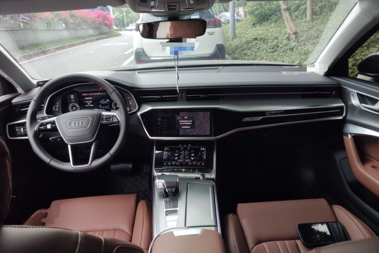 奥迪A6L 2025款 45 TFSI 臻选动感型+通风舒享包中控内饰12