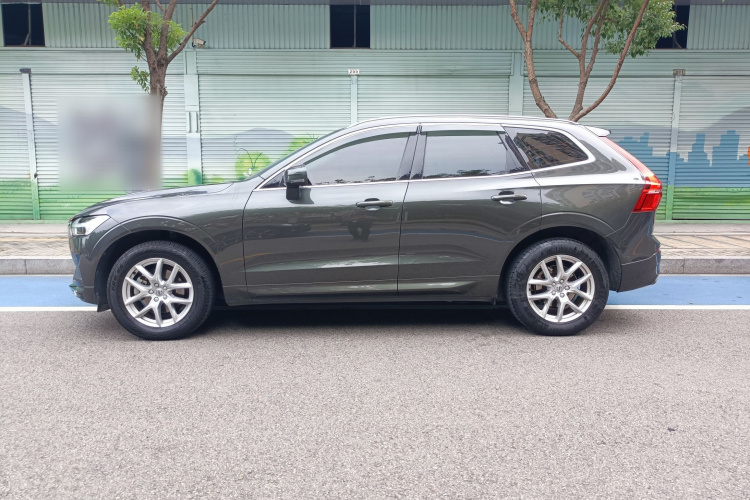 沃尔沃XC60 2019款 T5 四驱智逸版 国VI车身外观6003