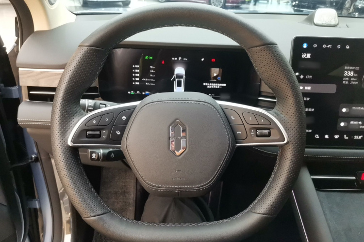 鸿蒙智行 问界M7 2024款 1.5T 智驾四驱Max版 5座中控内饰13