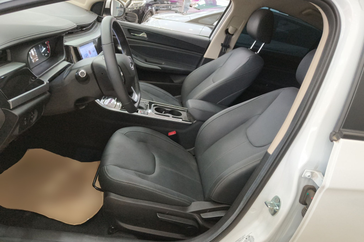 奇瑞 艾瑞泽5 2024款 1.5L CVT风尚型中控内饰19