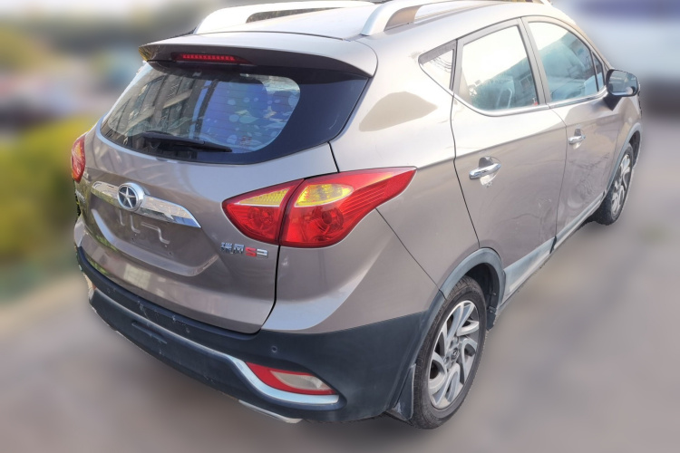 江汽集团 瑞风S3 2016款 1.5L CVT豪华智能型车身外观7