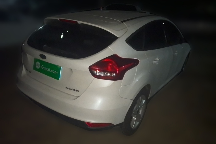 福特 福克斯 2018款 两厢经典 1.6L 手动舒适型智行版车身外观7