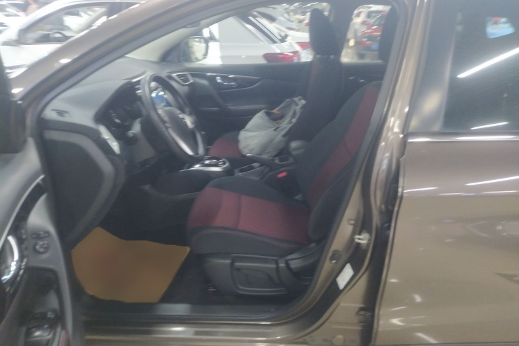 日产 逍客 2017款 2.0L CVT智享版 国V局部细节19