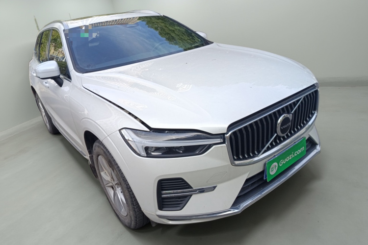 沃尔沃XC60 2022款 B5 四驱智逸豪华版车身外观3