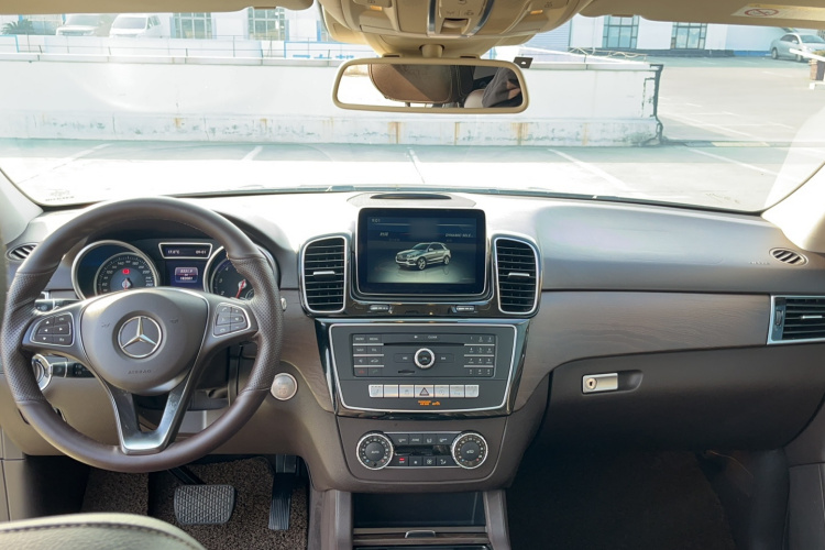 奔驰GLE 2015款 GLE 400 4MATIC中控内饰7004