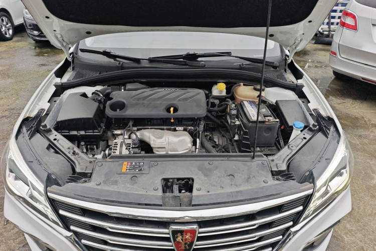 荣威i5 2020款 1.5L 自动4G互联领豪旗舰版机舱底盘24