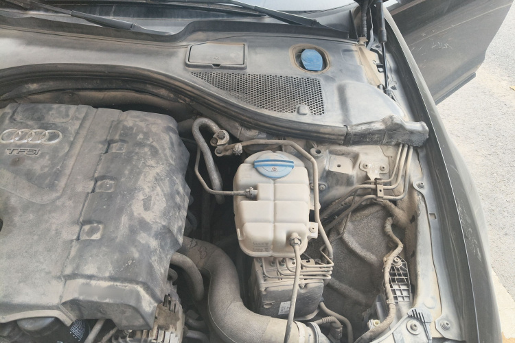 奥迪A6L 2015款 TFSI 百万纪念智领型局部细节9007