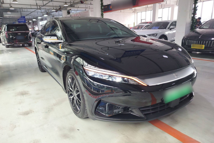 比亚迪 汉 2025款 DM-i 125KM尊贵型车身外观6002