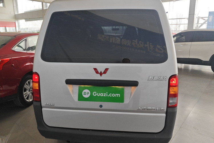 五菱汽车 五菱之光 2023款 1.5L 实用型 5/7座车身外观6004