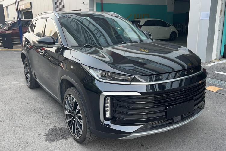 星途凌云 2023款 400T 两驱星尊版车身外观3