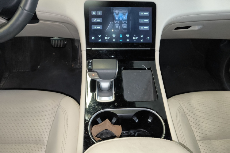 理想汽车 理想ONE 2021款 增程6座版局部细节18