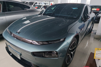 小鹏P7 2023款 P7i 610 鹏翼性能版