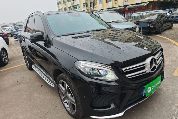 奔驰GLE 2017款 GLE 400 4MATIC车身外观3