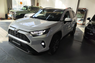 丰田 RAV4荣放 2023款 2.0L CVT两驱风尚Plus版
