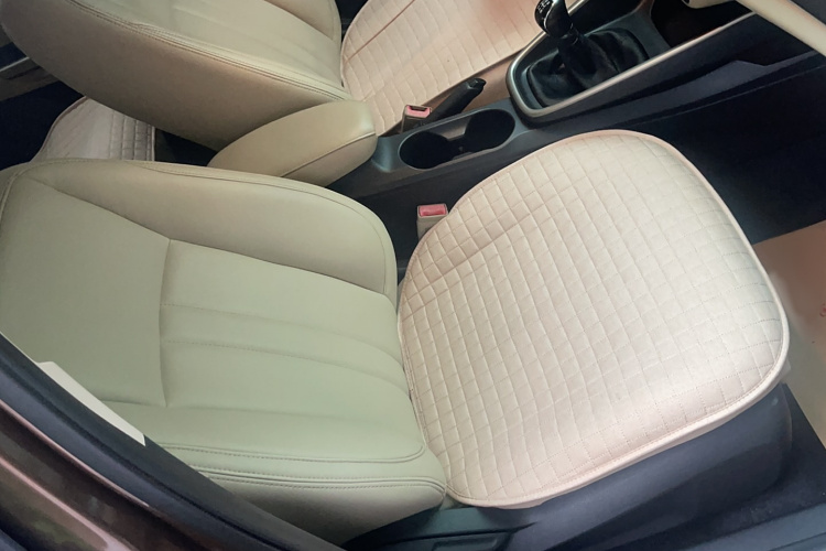 福特 福睿斯 2015款 1.5L 手动舒适型局部细节41