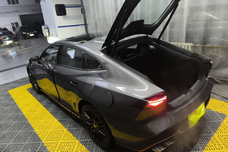 长安UNI-V 2025款 第三代 2.0T 劲擎型车身外观4