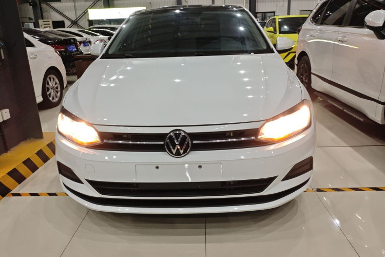 大众 Polo 2023款 改款 Plus 1.5L 自动全景乐享版车身外观2