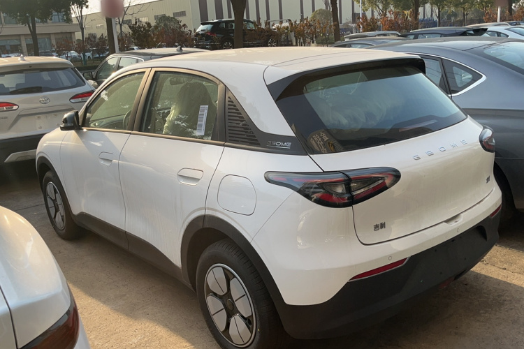 吉利银河 星愿 2026款 310km 青春版车身外观6005