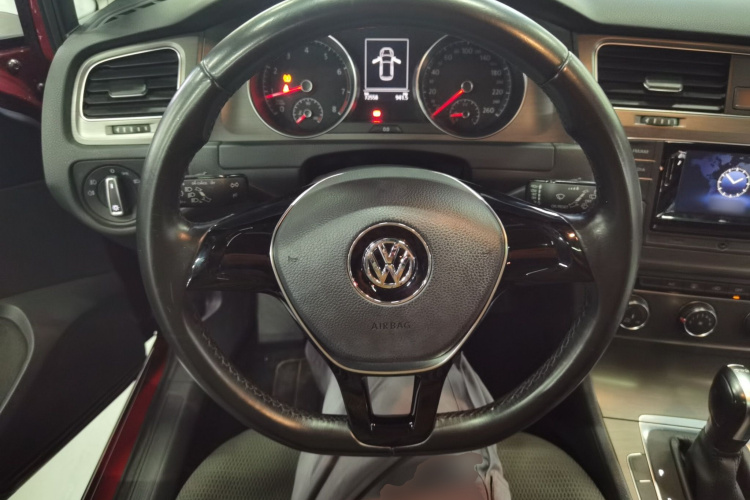 大众 高尔夫 2016款 230TSI 自动舒适型中控内饰13