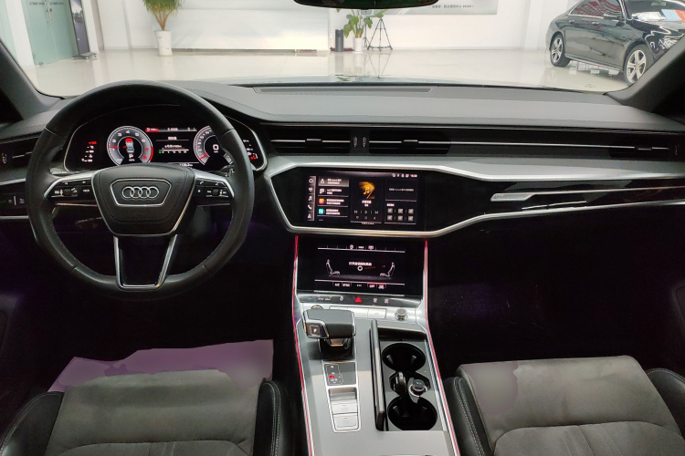 奥迪A6L 2024款 45 TFSI 臻选动感型中控内饰7002