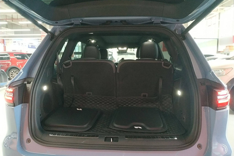 理想汽车 理想ONE 2021款 增程6座版局部细节23