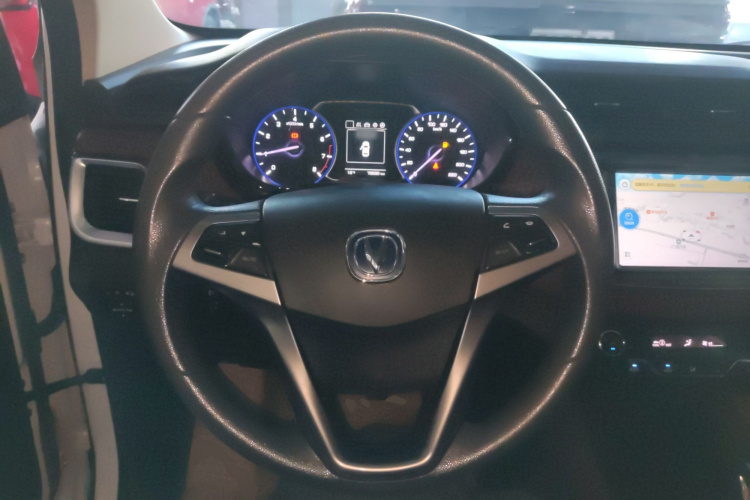 长安 凌轩 2017款 1.6L 手动精英型局部细节13