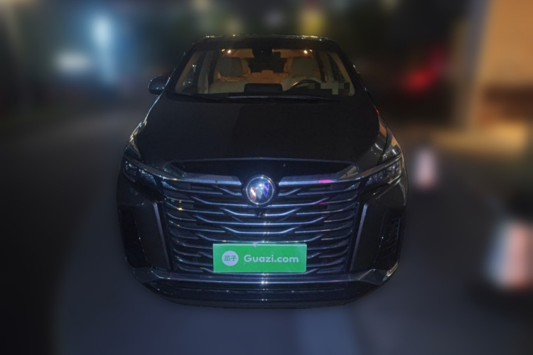 别克GL8 2023款 陆上公务舱 智慧尊贵型车身外观2