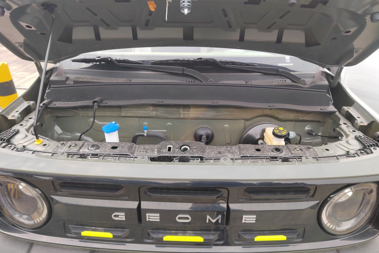 吉利银河 2025款 210km 熊猫骑士机舱底盘24