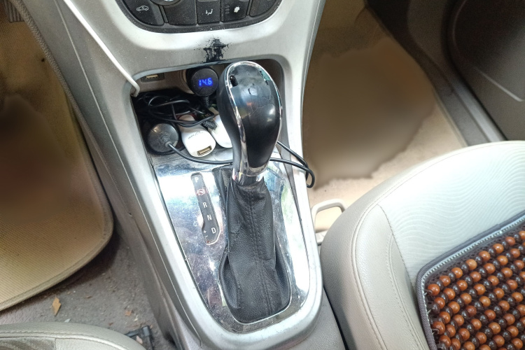 别克 英朗 2013款 GT 1.6L 自动时尚版局部细节18