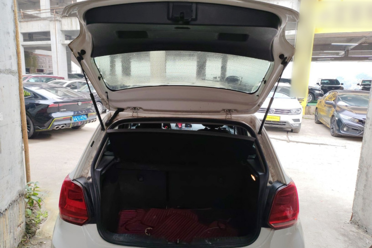 大众 Polo 2016款 1.6L 自动舒适型局部细节23