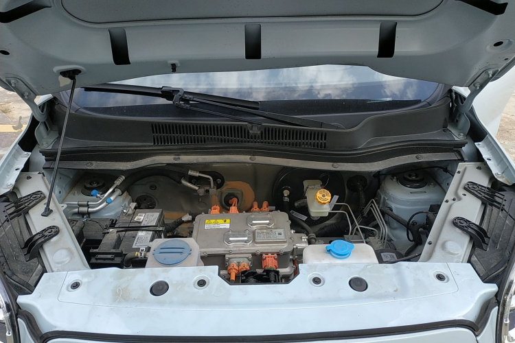 零跑汽车 零跑T03 2024款 310舒享版机舱底盘24