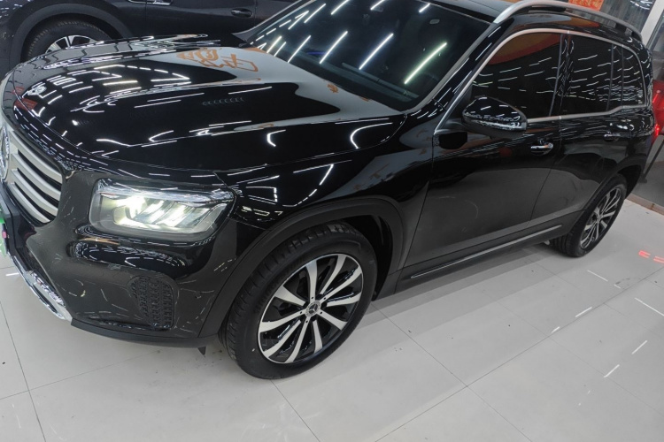 奔驰GLB 2025款 GLB 220 时尚型车身外观6003