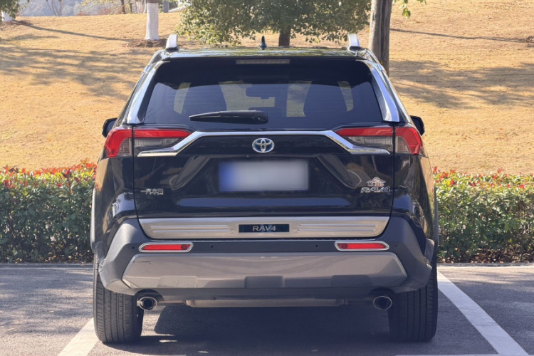 丰田 RAV4荣放 2020款 双擎  2.5L E-CVT两驱精英版车身外观6006