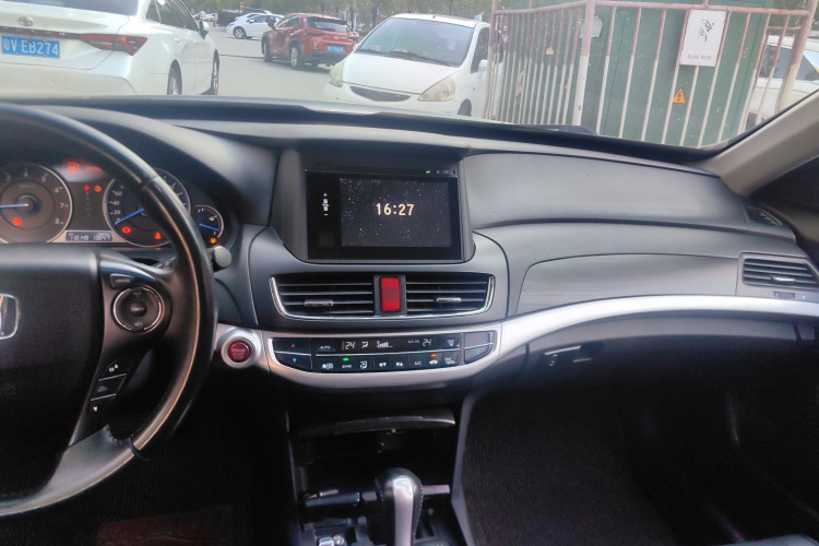 本田 歌诗图 2016款 2.4L 豪华版局部细节16