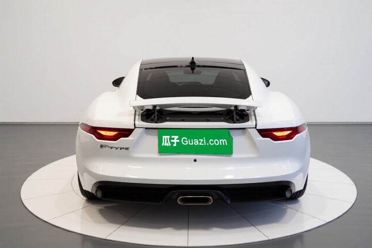 捷豹F-TYPE 2021款 P300 后驱First Edition硬顶版车身外观6