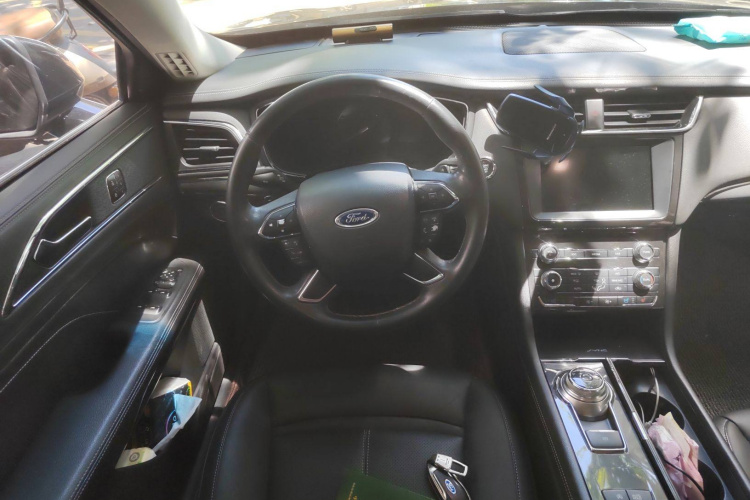 福特 金牛座 2017款 EcoBoost 245 时尚型局部细节13