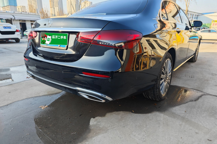 奔驰E级 2023款 改款 E 300 L 豪华型车身外观6005