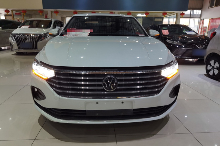 大众 朗逸 2023款 1.5L 自动得逸版车身外观2